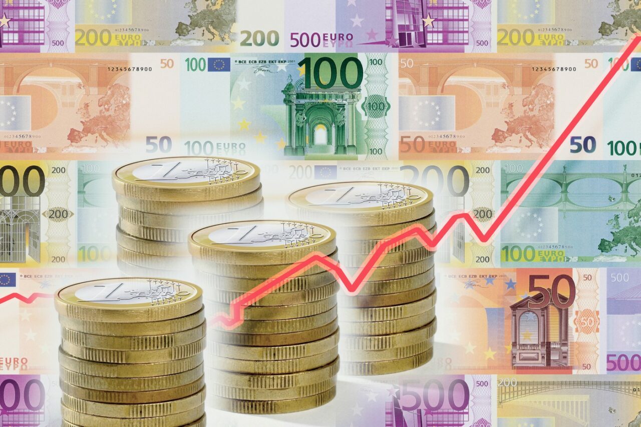 Curs valutar BNR, 30 septembrie 2025: EURO își menține trendul ascendent, în timp ce AURUL scade