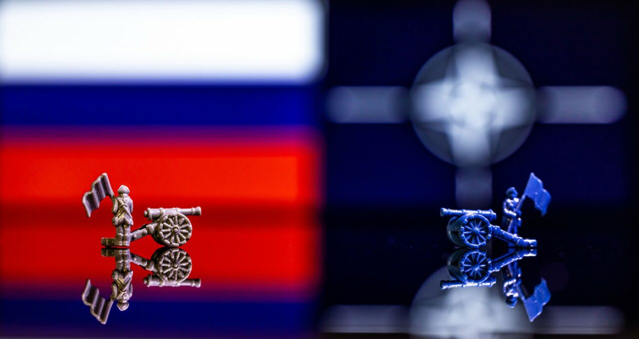 Financial Times: Incidentele cu drone, inclusiv cele din Danemarca și ROMÂNIA, evidențiază vulnerabilitățile spațiului european /Rusia testează NATO