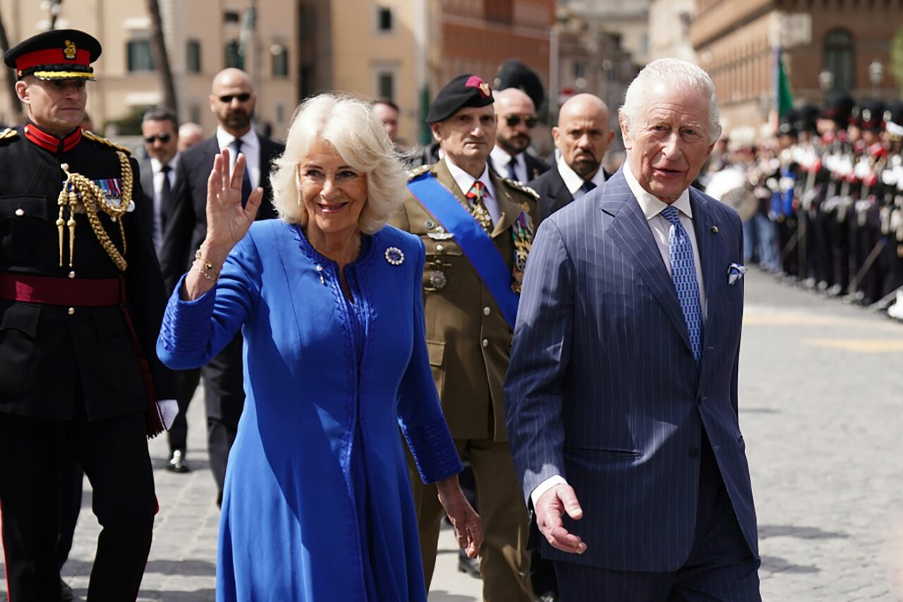 Un rege merge la Papa: Charles și Camilla, în vizită de stat la VATICAN la finalul lunii octombrie