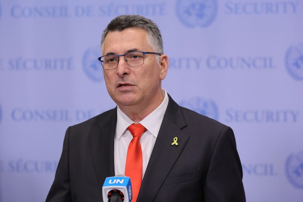 Ministrul israelian de Externe îl acuză pe MACRON că „subminează stabilitatea” în Orientul Mijlociu