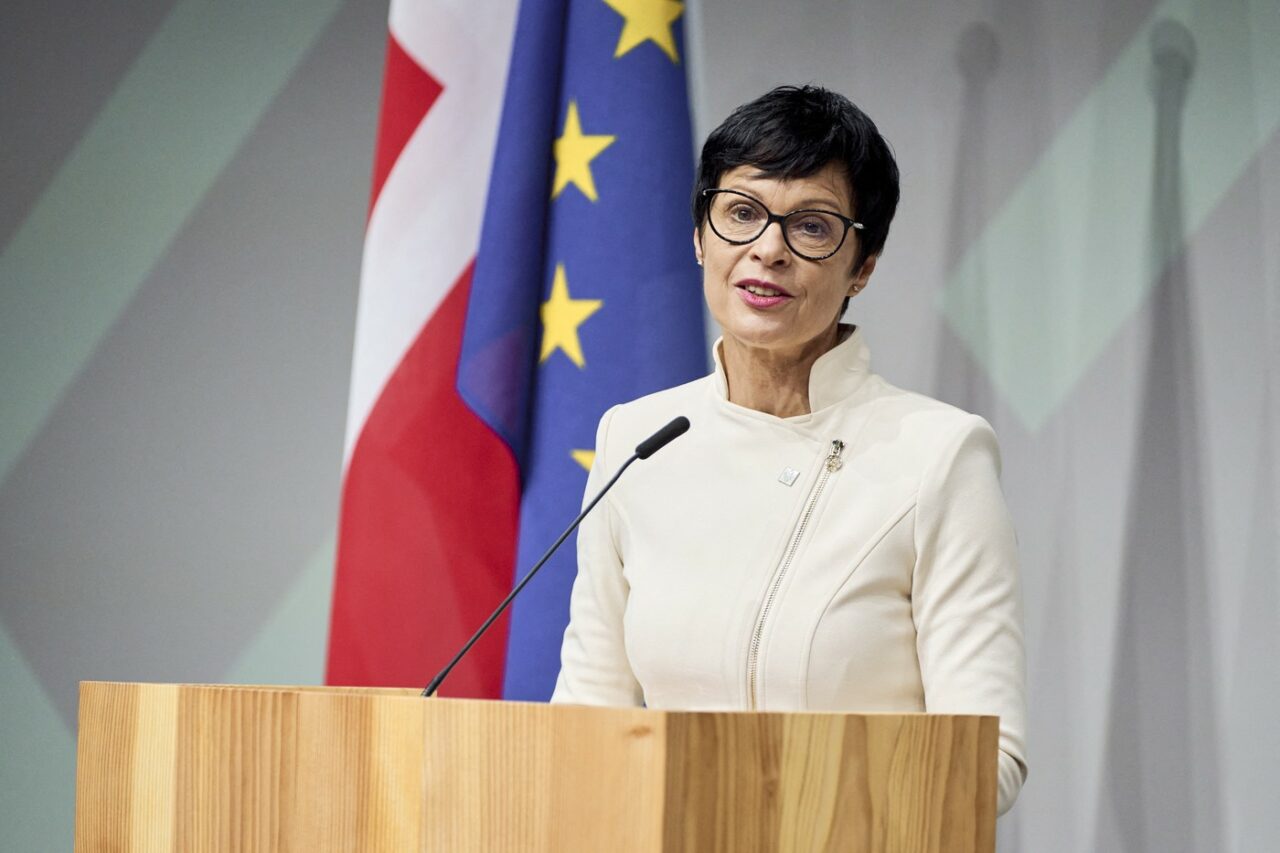 Comisarul european pentru Extindere anunță că Muntenegru ar putea ADERA la UE în 2028