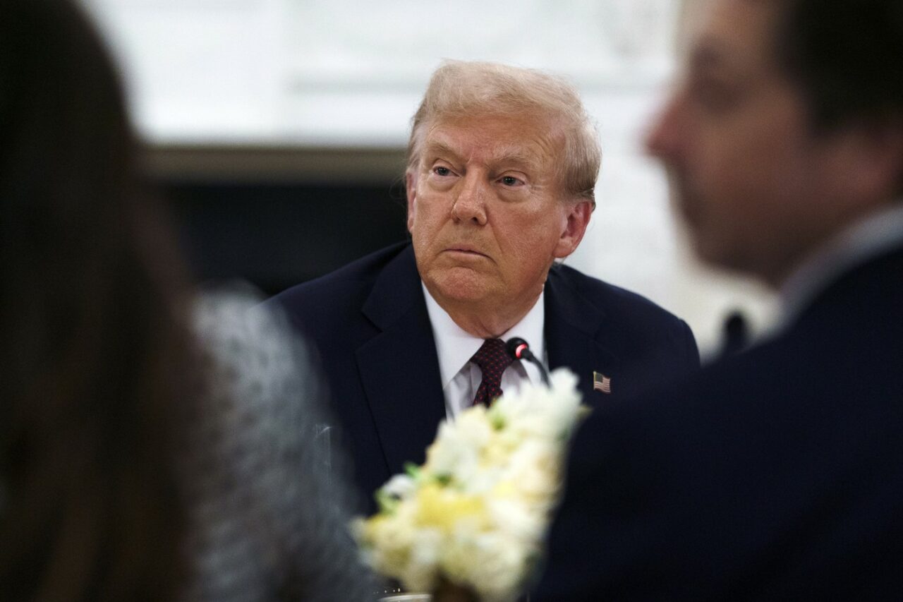 Donald TRUMP le cere liderilor europeni „să facă presiuni economice asupra Chinei”, în contextul în care Beijingul susține efortul de război rusesc