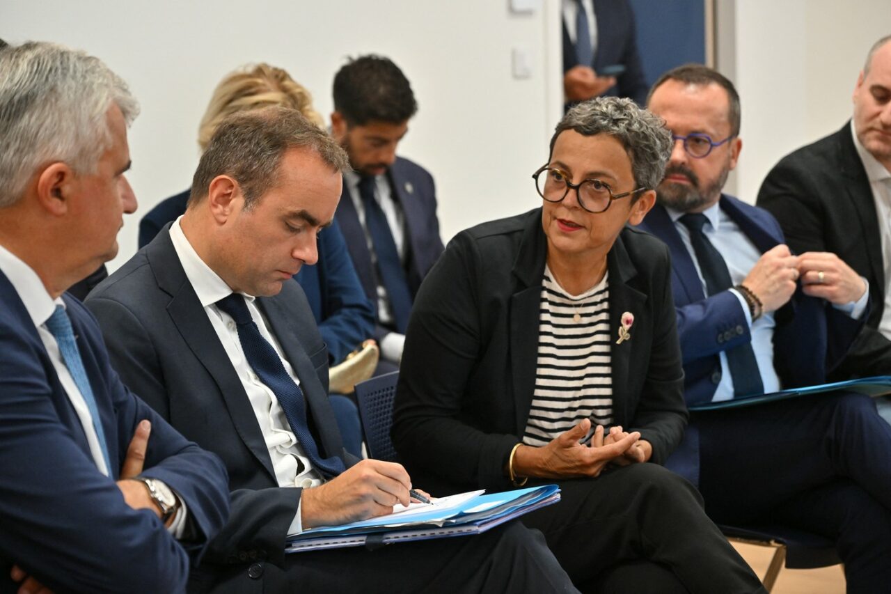 Prim-ministrul FRANȚEI încearcă să ajungă la un compromis cu forțele politice privind bugetul/ Lecornu așteaptă propuneri pentru descentralizare