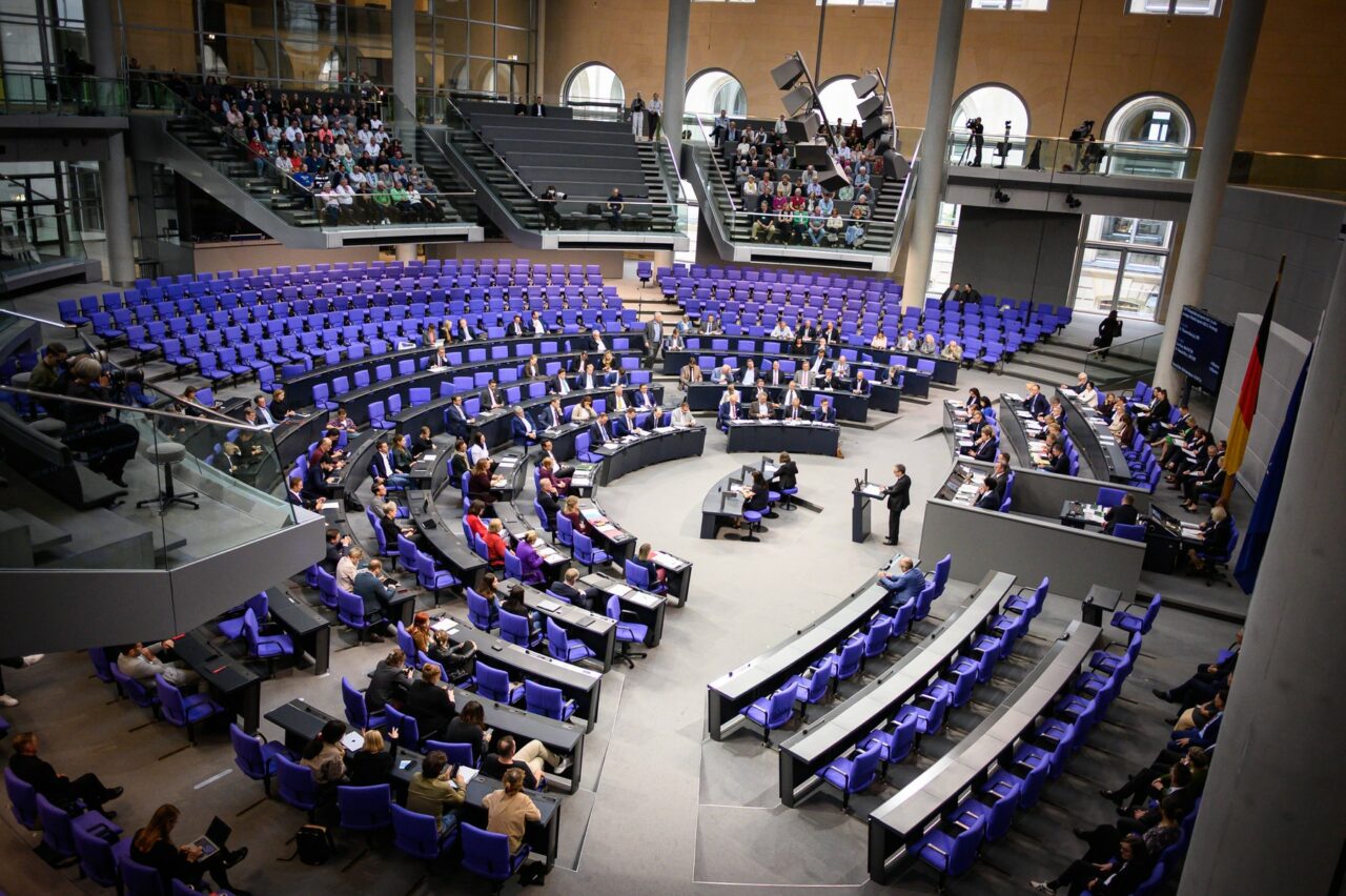 Bundestagul a aprobat BUGETUL Germaniei /Cele mai multe fonduri sunt alocate asistenței sociale și apărării