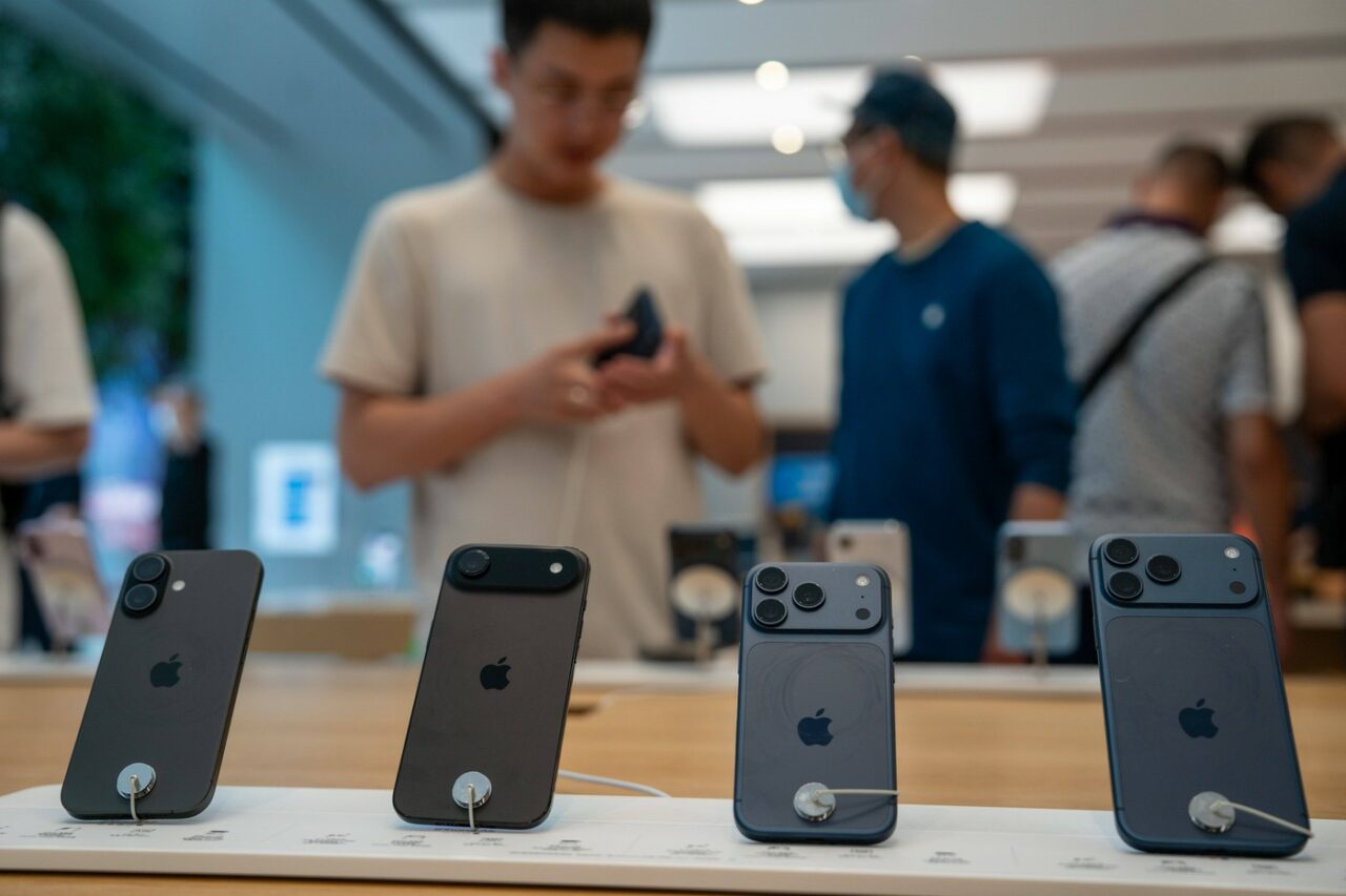 Noile iPhone 17 ajung vineri pe piața din România. Cât costă noile modele, de la versiunea Air la Pro Max