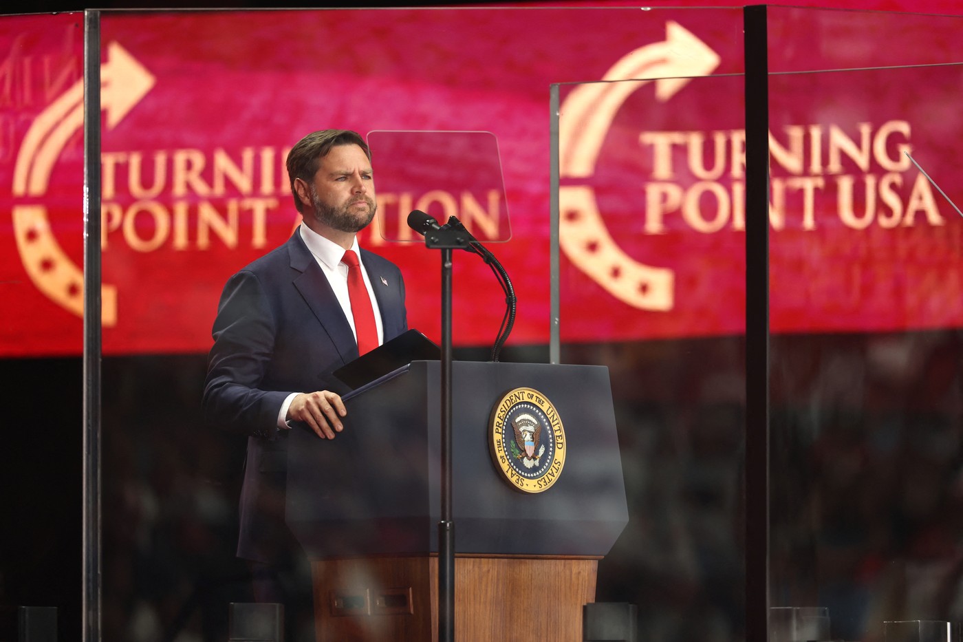 JD Vance omagiază activitatea lui Charlie KIRK /„A fost ucis în timp ce spunea adevărul”