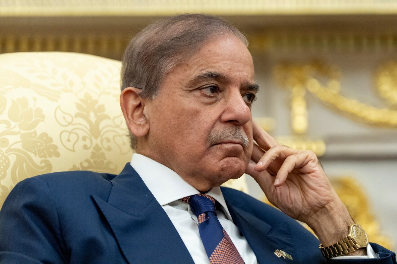 Shehbaz Sharif l-a îndemnat pe TRUMP să facă investiții în Pakistan/ Statele arabe își consolidează cooperarea cu Islamabadul
