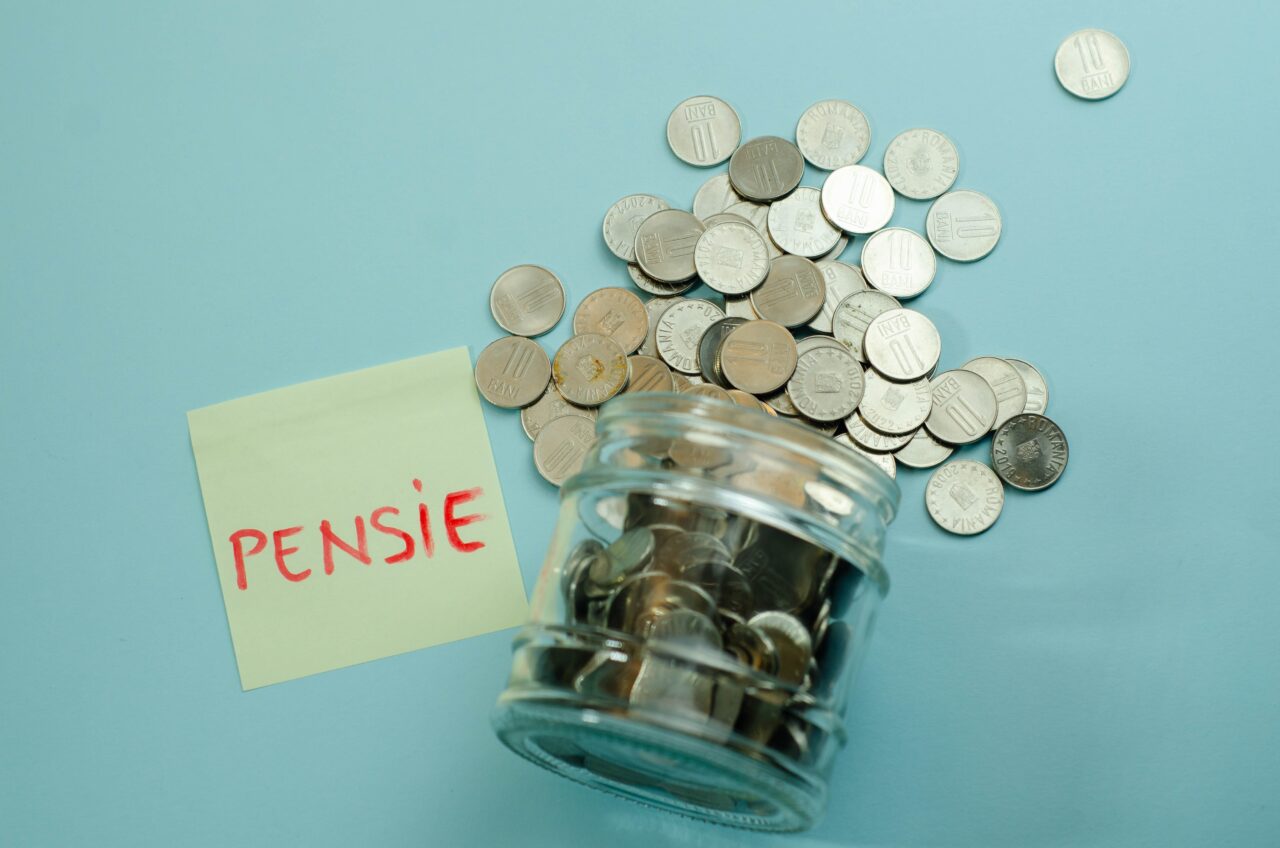 S-a schimbat legea. Aceștia sunt românii care riscă să NU mai primească pensia de la 1 octombrie 2025. Ce trebuie să facă