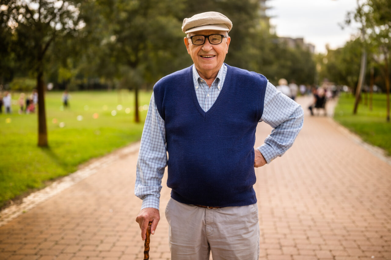 Un pensionar din România a ieșit la pensie cu 13 ani mai devreme după ce a dat Casa de Pensii în judecată. Ce meserie a avut