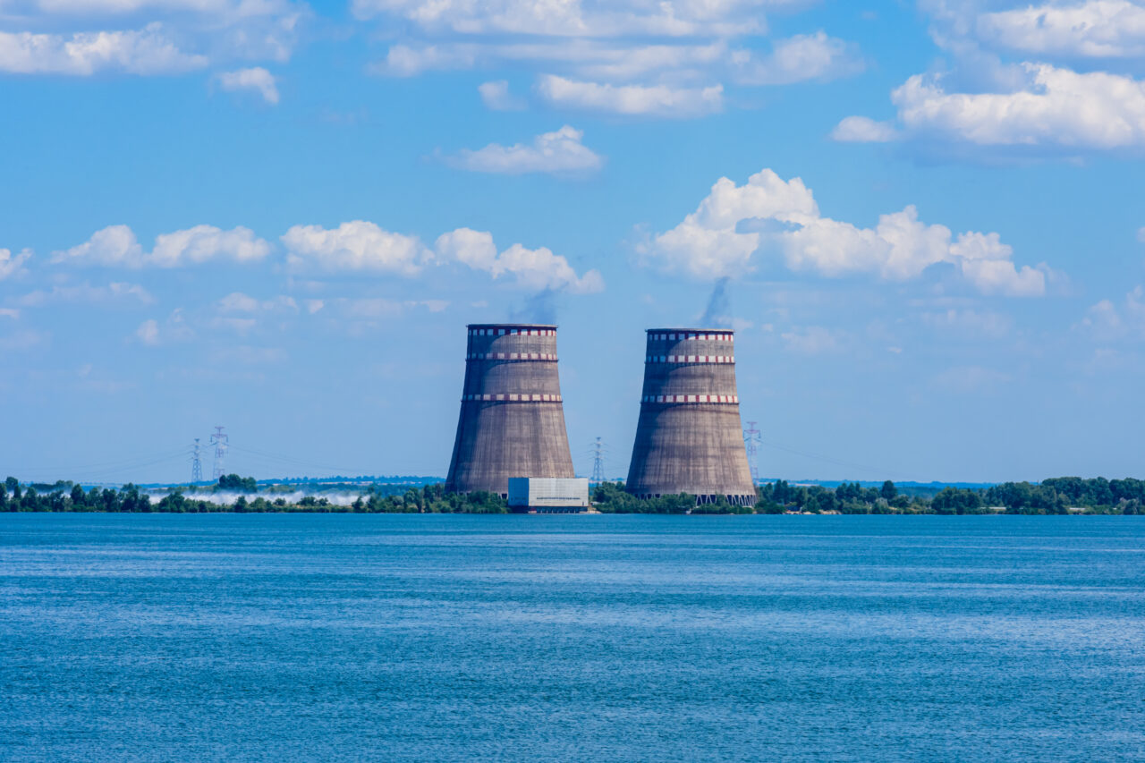 Alimentarea cu energie elctrică a centralei nucleare de la Zaporojie a fost din nou oprită. Ce transmit autoritățile de la Kiev
