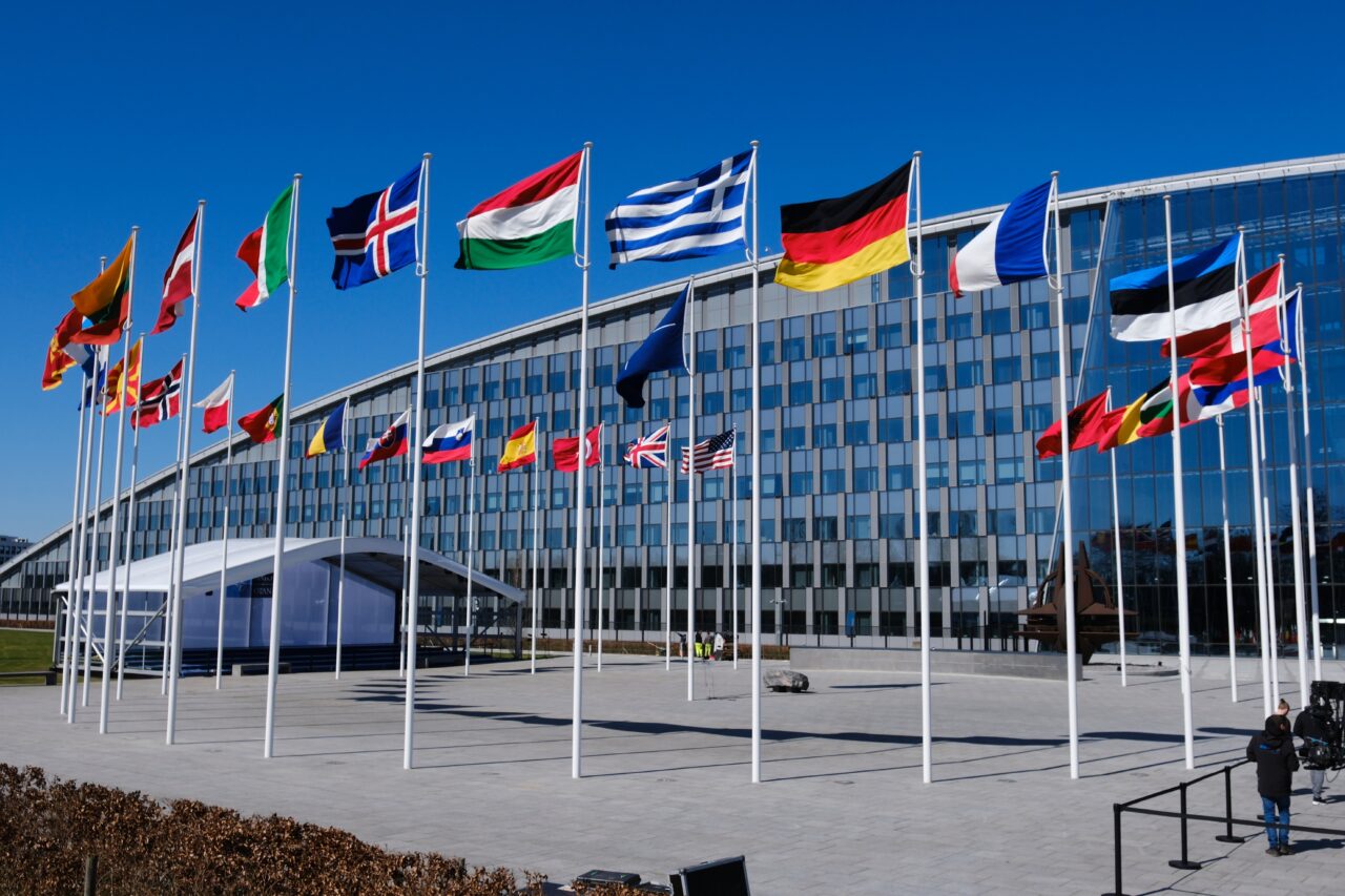 NATO avertizează Rusia că își va apăra teritoriul după ce Moscova a încălcat suveranitatea Estoniei asupra spațiului său aerian