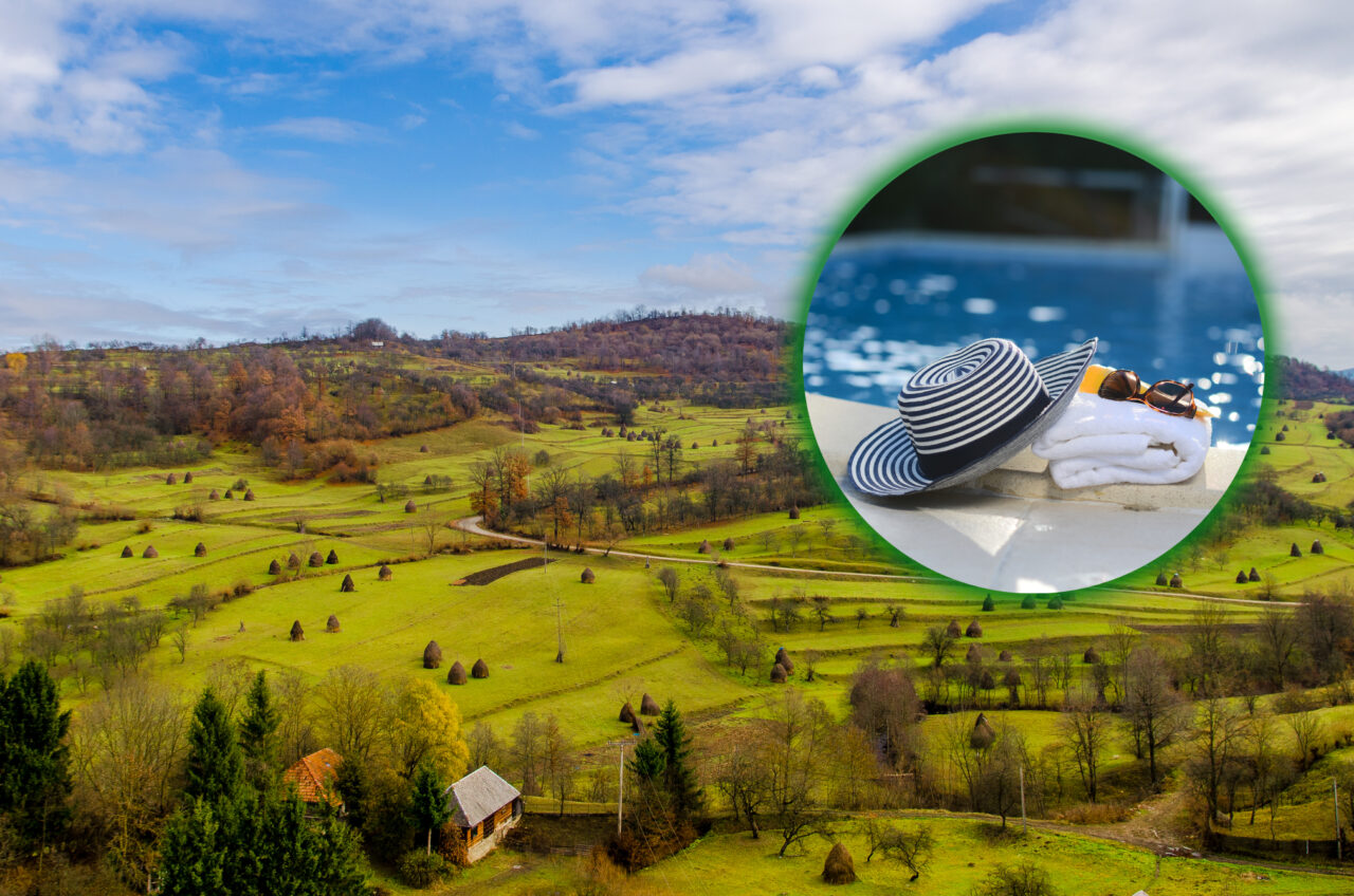 Stațiunea balneară din România populară printre turiști. Zona este bogată în lacuri saline, iar pensionarii vin aici pentru tratamente