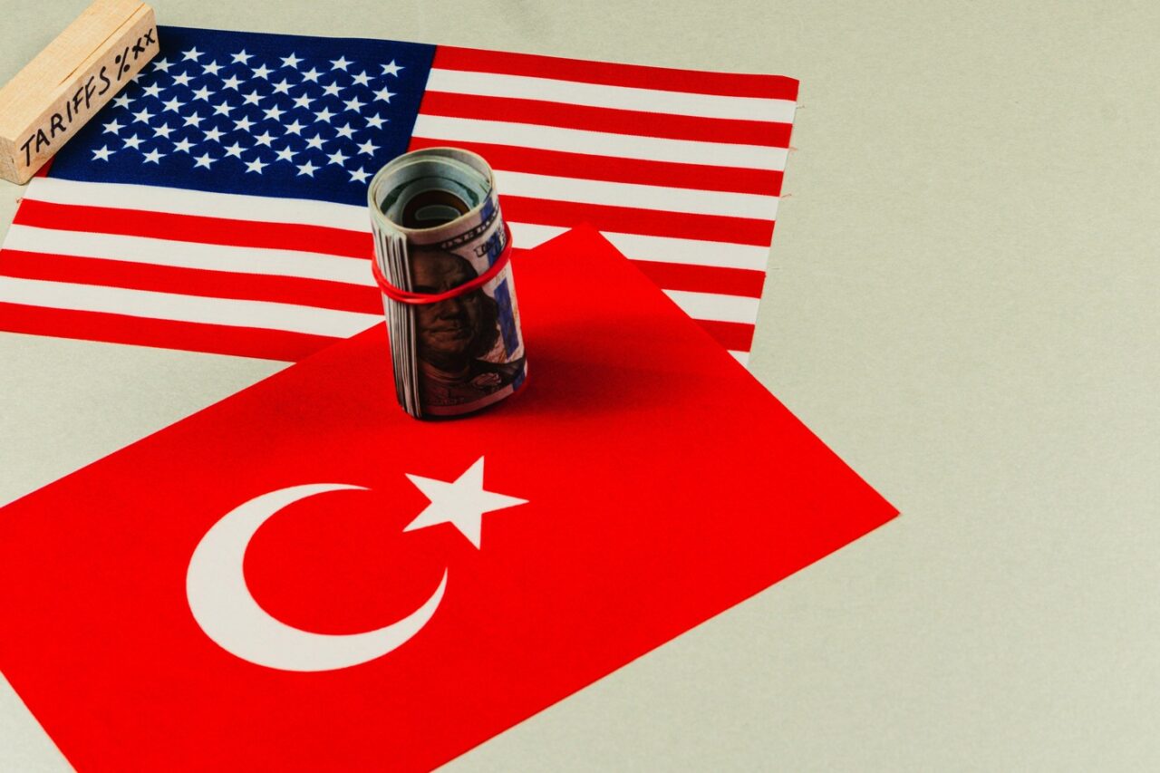 Turcia elimină anumite TAXE pe relația comercială cu SUA. Ankara nu renunță la petrolul rusesc