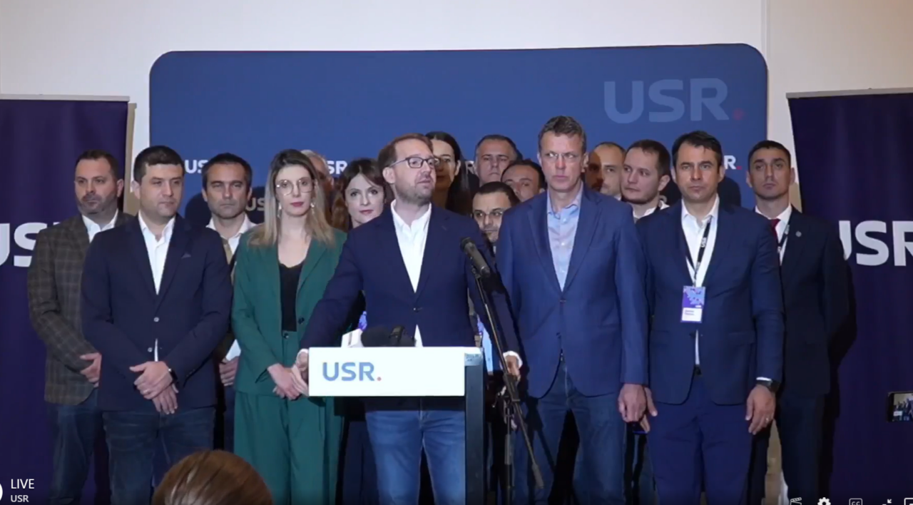 Moment festiv la USR. Partidul împlinește 9 ani. Președintele Fritz recunoaște că România o duce rău cu USR la guvernare: Românii nu o duc bine momentan/Mulți oameni simt că puterea lor de cumpărare a scăzut