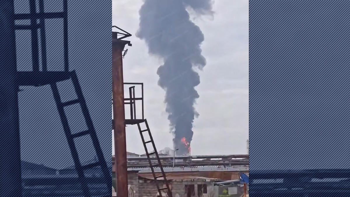 Două RAFINĂRII din Rusia au fost atacate de drone ucrainene. Autoritățile: „Analizăm amploarea pagubelor”