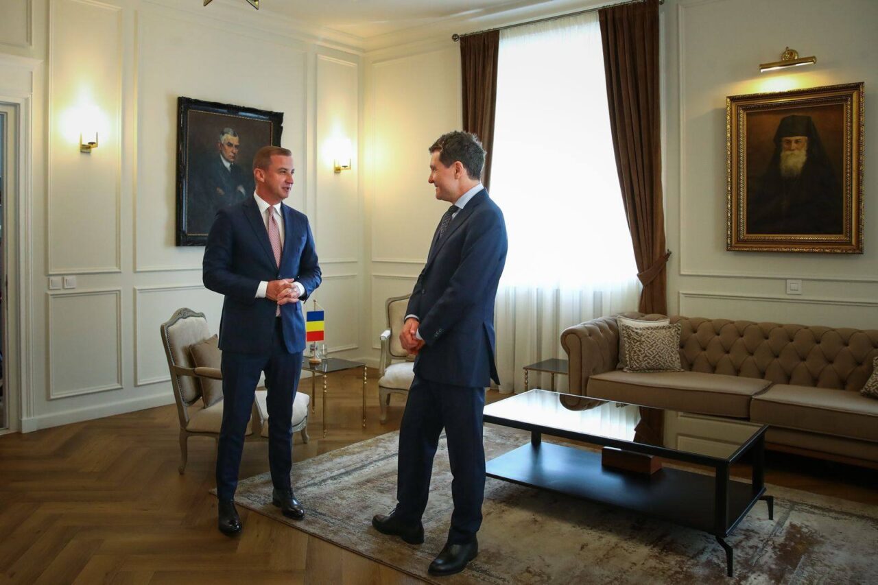 Șeful CJ Țimiș, Alfred Simonis, pune o „vorbă bună” la Nicușor Dan, pentru proiectele de investiții amenințate de AUSTERITATEA lui Bolojan