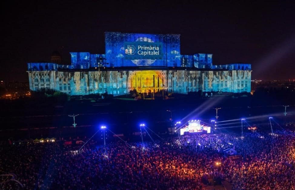 Ce poți să faci în weekend de „Zilele Bucureștiului”. Porți deschise la Primărie, sau plimbări gratuite cu autobuzele turistice