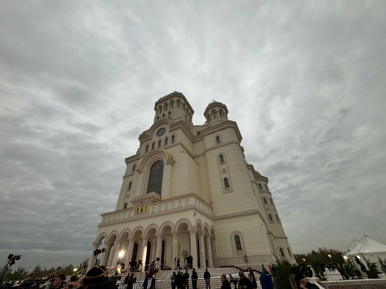 Istoria CATEDRALEI Mântuirii Neamului, de la îndemnul lui Mihai Eminescu la sfințirea lăcașului din 2025