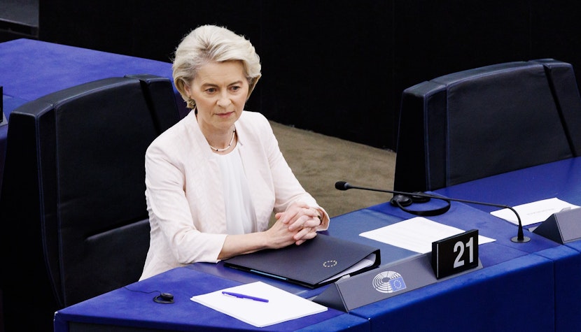Liderii UE s-au blocat pe decizia de utilizare a activelor înghețate ale Rusiei. Au amânat totul până în decembrie