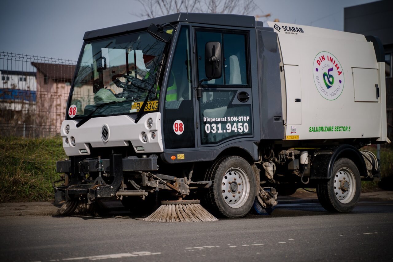 SALUBRIZARE 5: Ne ocupăm zilnic ca Sectorul 5 să rămână curat, sigur și primitor (P)