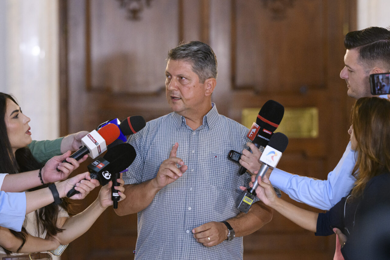 Sorin Grindeanu aleargă SINGUR în cursa pentru șefia PSD / De ce s-a retras Titus Corlățean