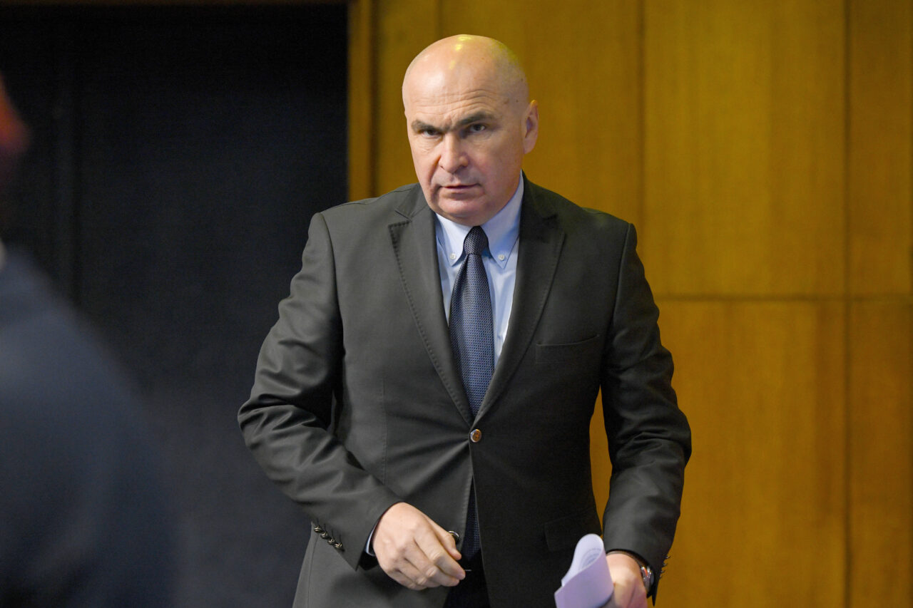 „Reforma” lui Bolojan începe cu o NUMIRE. Premierul a desemnat un nou secretar de stat la Justiție