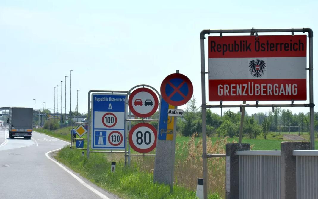 Un bărbat riscă să ajungă la închisoare din cauza angajatului său. Acesta a depășit viteza legală cu 8 km/h și nu a plătit amenda