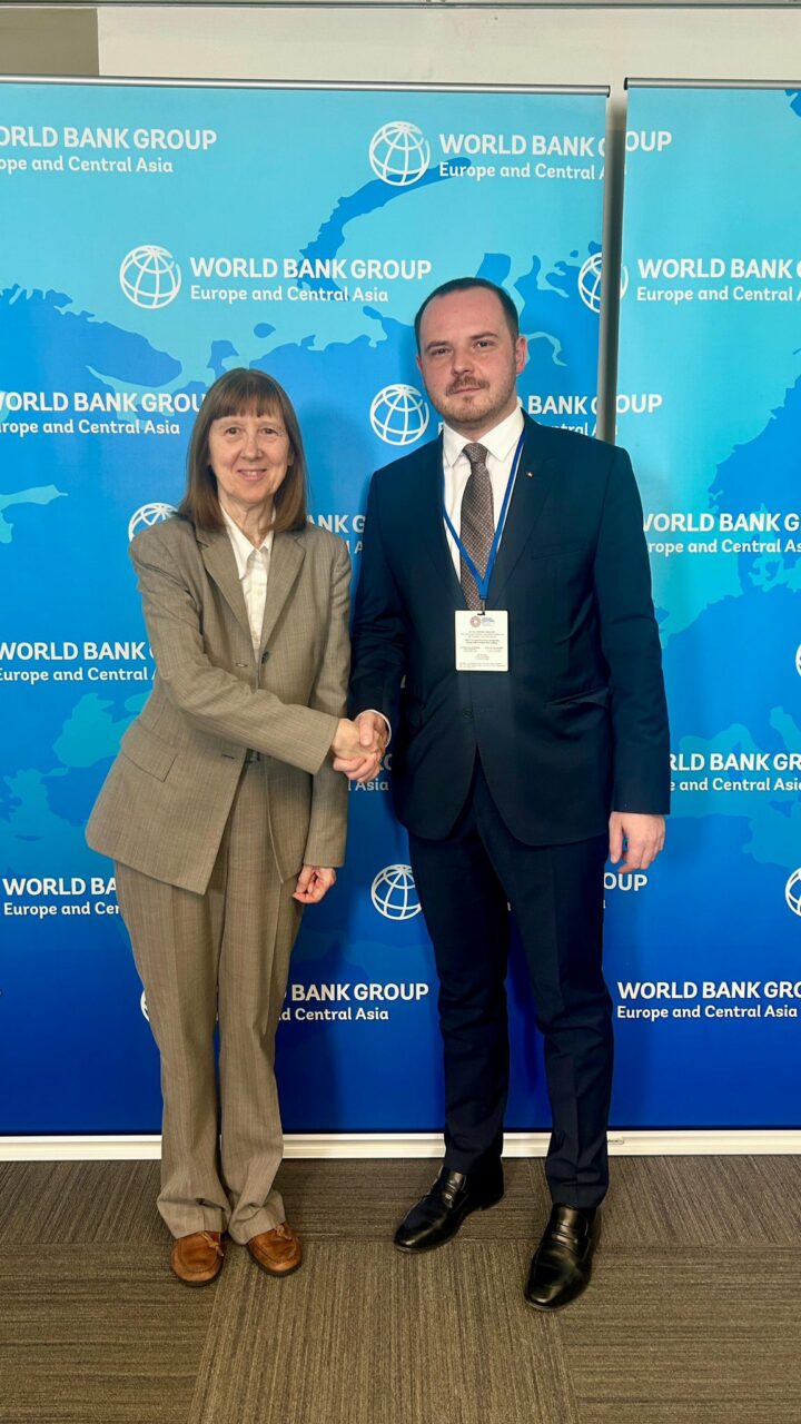 Rogobete a discutat cu vicepreşedintele Băncii Mondiale despre necesitatea construirii unui nou Spital de Arşi în Capitală