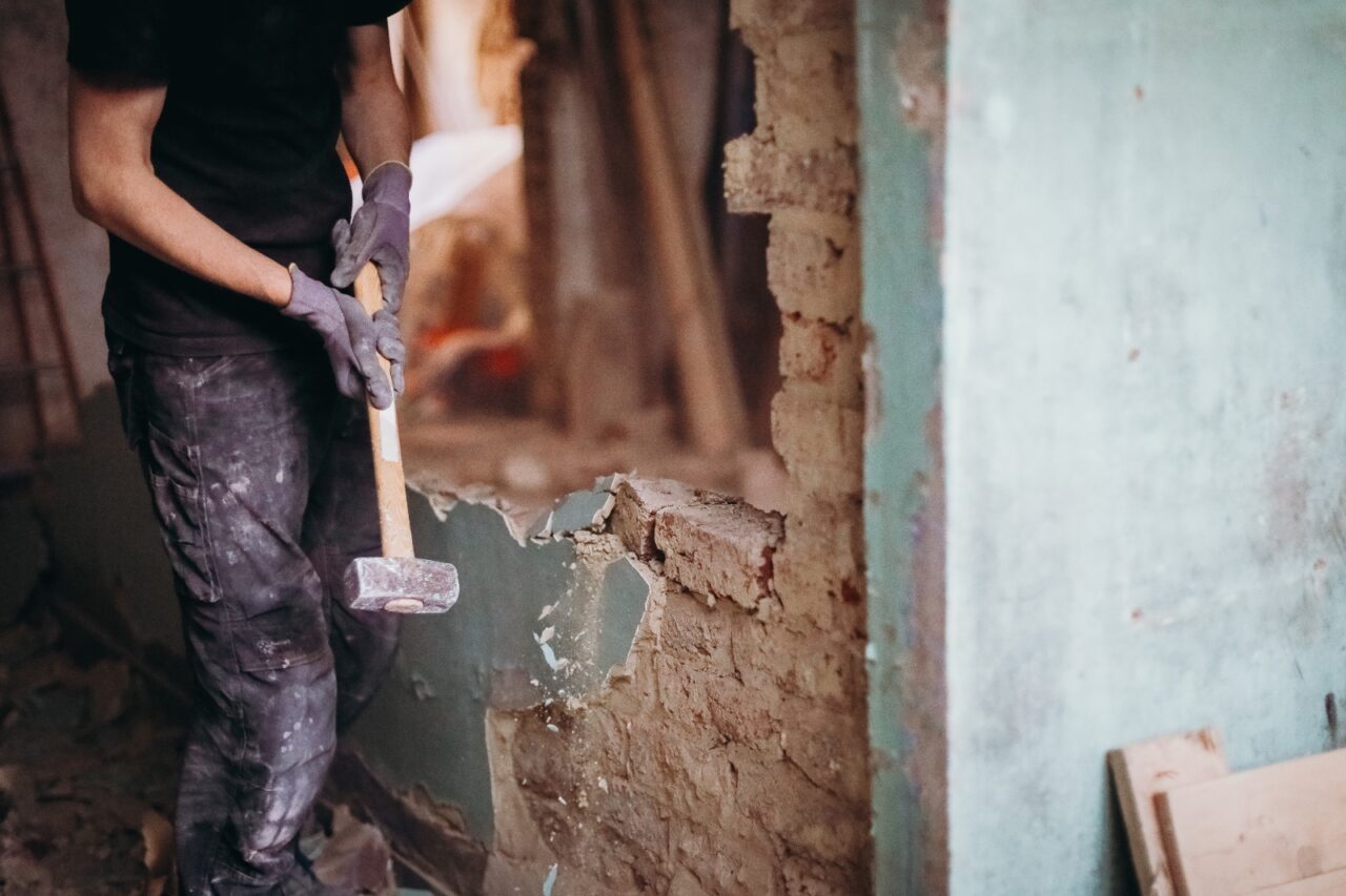 Proprietarii de apartamente riscă AMENZI de 100.000 lei dacă nu respectă o lege din anul 2018. Ce trebuie să facă pentru a evita penalizarea