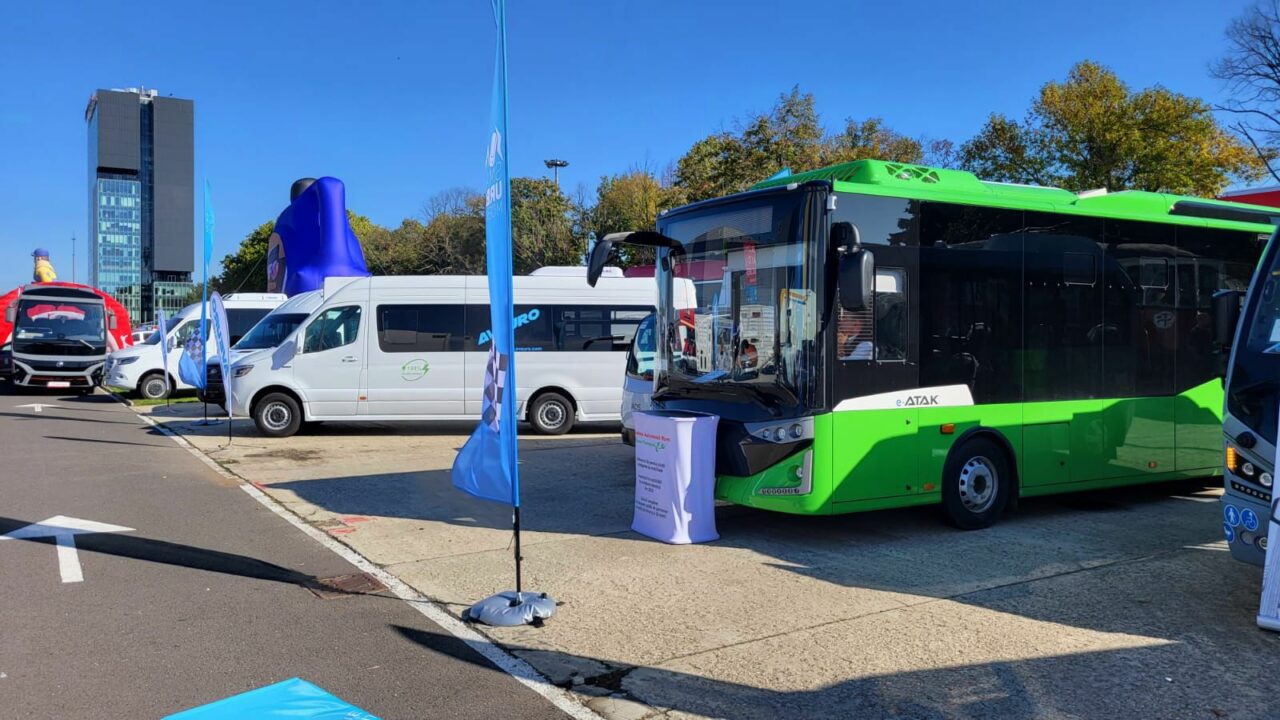 (P) Autobuzele electrice din Ilfov au fost prezentate la Salonul Auto București 2025