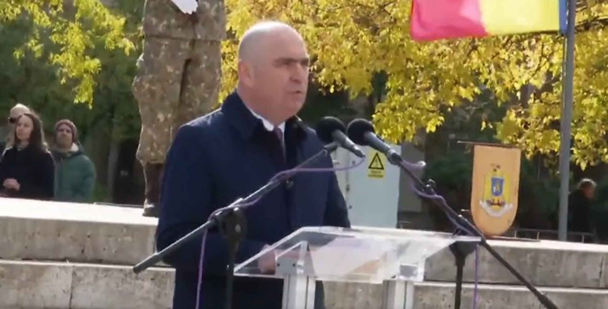 Huiduieli la sărbătoarea Zilei Armatei la Carei