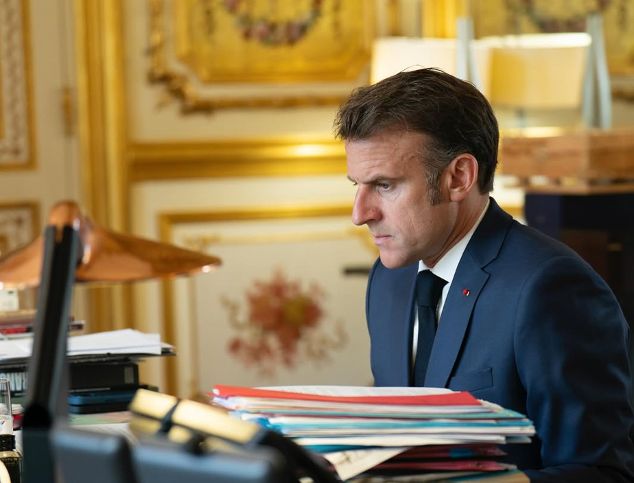 Emmanuel Macron declară război rețelelor de socializare. Acuză X că este dominat de „conținut de extremă dreapta”. „Am făcut o mare prostie“