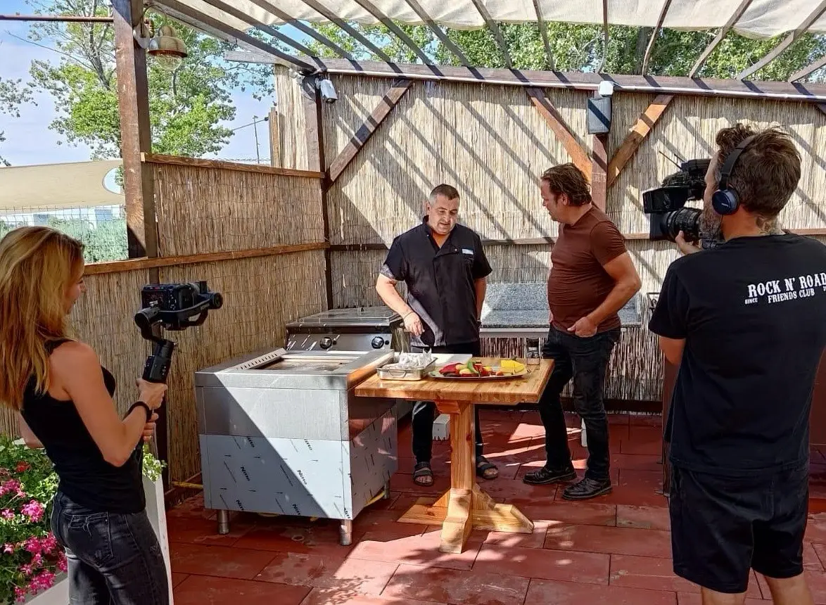 Celebrul Charlie Ottley promovează Constanța, în NOUL EPISOD „Flavours of Romania – This is Dobrogea” disponibil pe o platformă de streaming