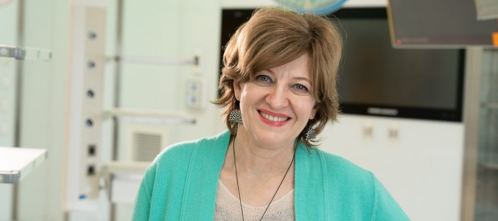 Aleasa lui Bolojan, Oana Gheorghiu, care-l face „golan” și „nebun” pe Trump, devine mâine vicepremier al României