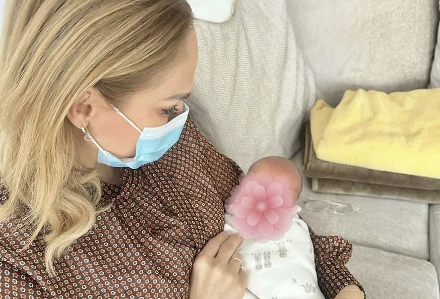 Gabriela Firea a devenit bunică pentru prima oară la 53 de ani. „Zâmbetul copilului este ca o rugăciune către Dumnezeu”