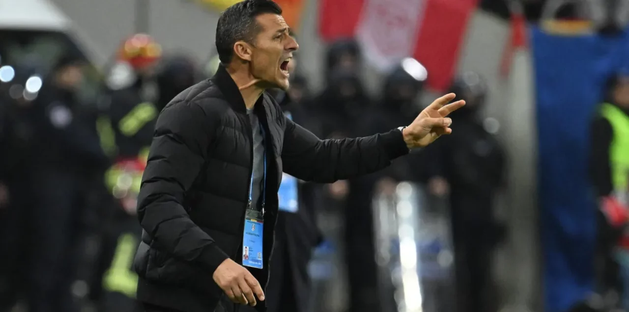 Costel Gâlcă și-a făcut praf jucătorii după FCSB – Rapid. „Trebuie să schimbăm echipa, să vină jucători noi”