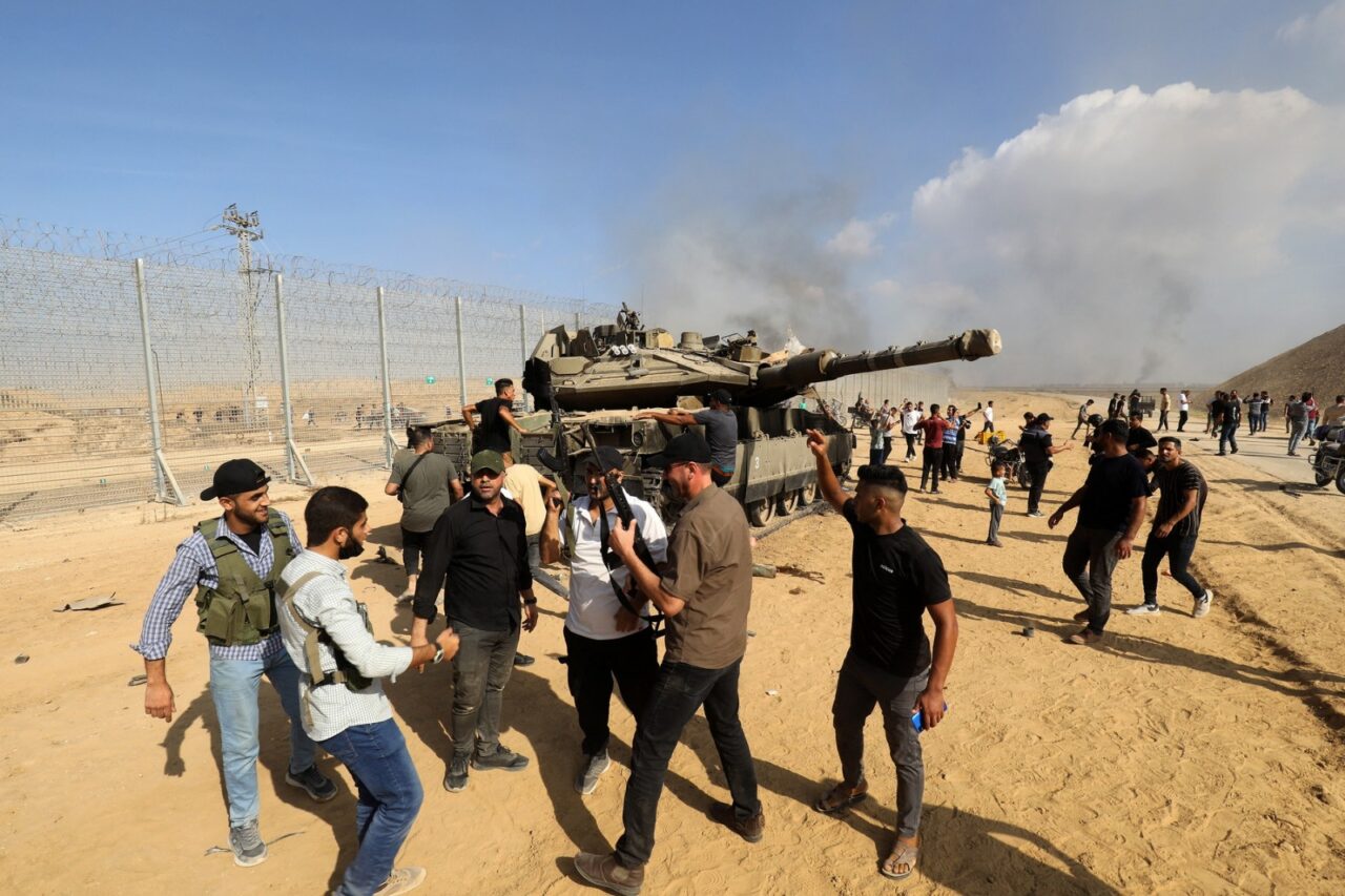 RĂZBOI în Orientul Mijlociu, ziua 805. Cinci palestinieni uciși în nordul Fâșiei Gaza, inclusiv un copil