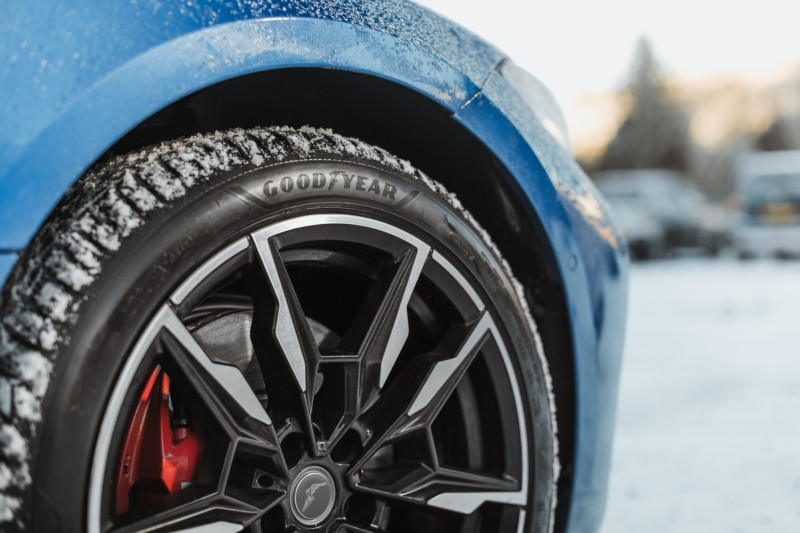 Goodyear intră în sezonul rece cu o veste excelentă: UltraGrip Performance 3 a fost desemnată cea mai performantă anvelopă de iarnă în testele ADAC