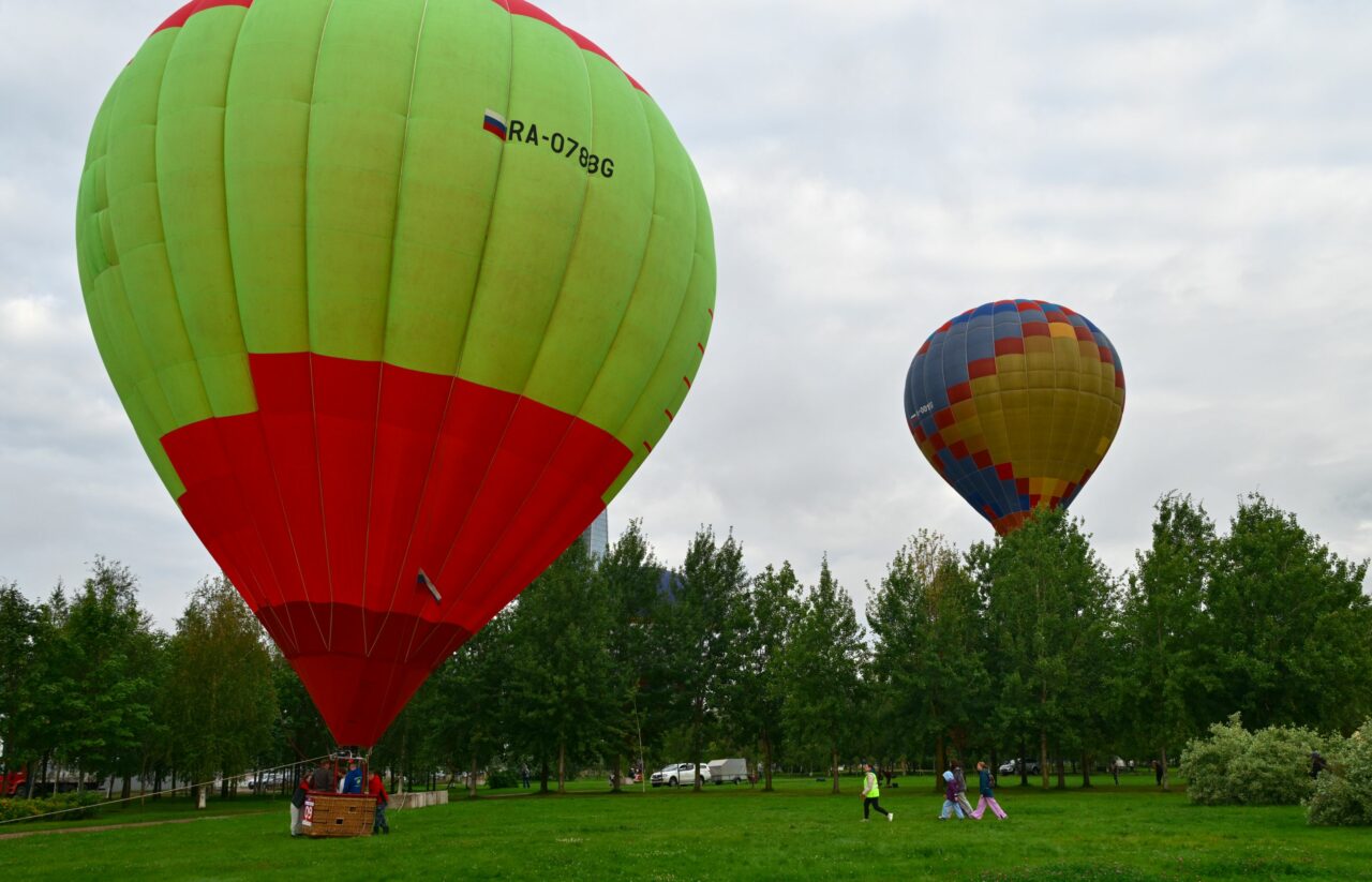 Primele ARESTĂRI în urma incidentului cu baloane de pe aeroportul din Vilnius. Alertă în lanț de drone neidentificate pe marile aeroporturi europene