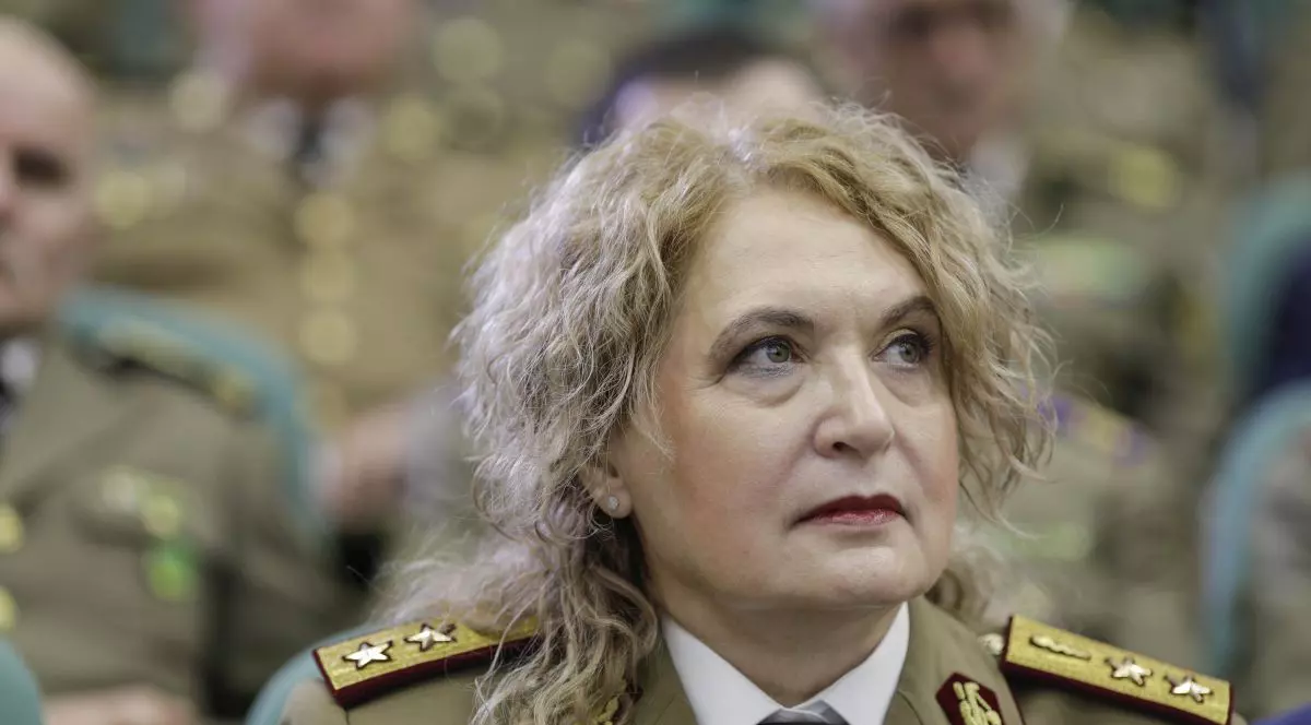Florentina Ioniță, fosta șefă a Spitalului Militar, a fost trecută în rezervă la 5 zile de la ancheta DNA