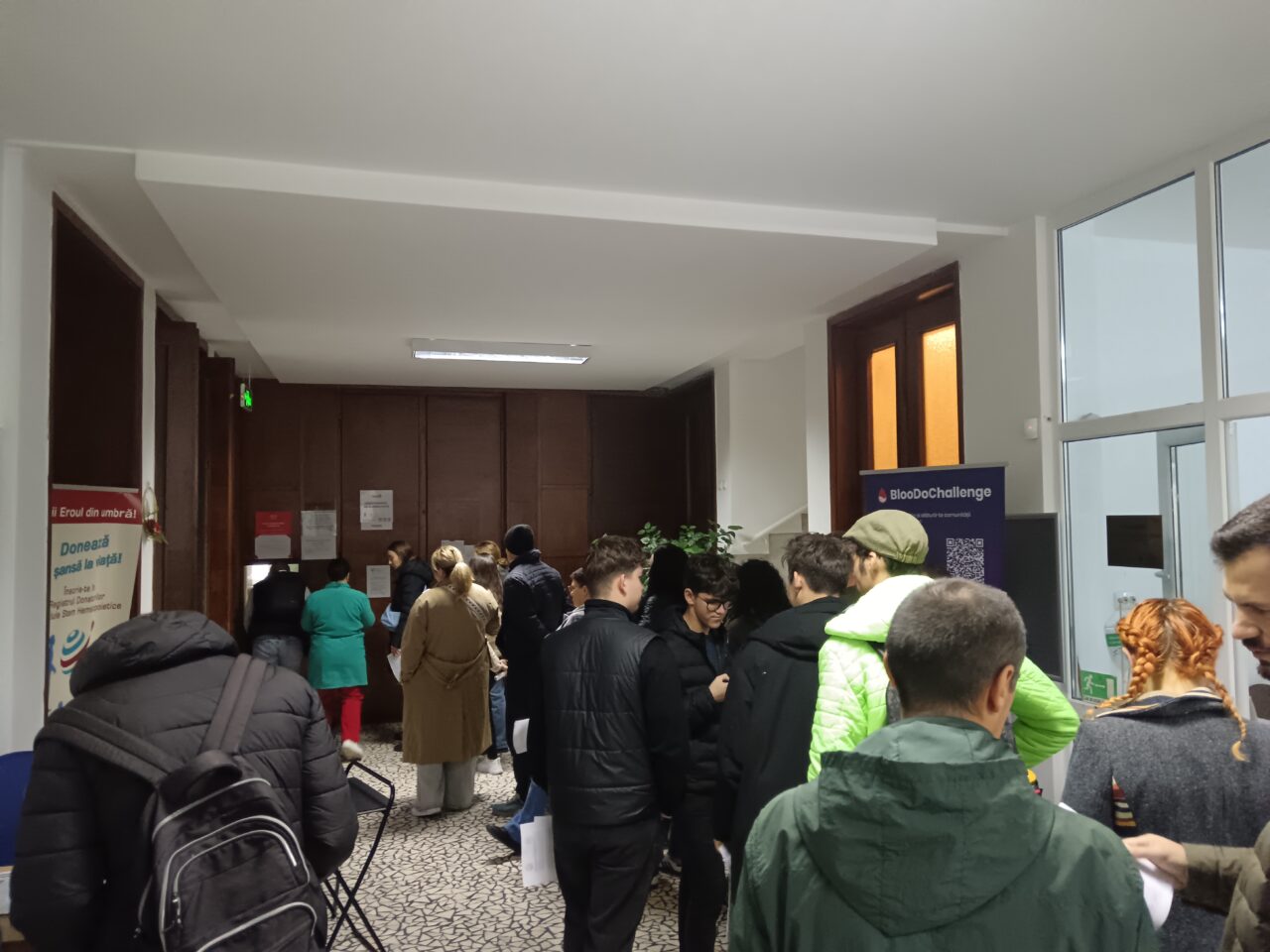 Cozi imense la Centrul de Transfuzii. Clujenii s-au mobilizat să îl ajute pe micuțul Eduard