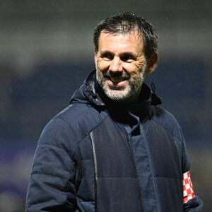 Dinamo vrea doi fundași centrali