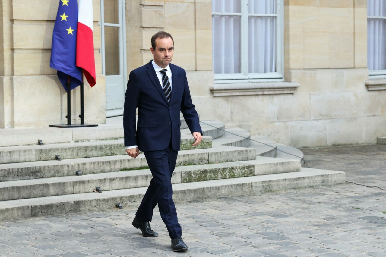 Haosul politic persistă în Franța. Premierul Lecornu a DEMISIONAT la scurt timp după formarea Cabinetului