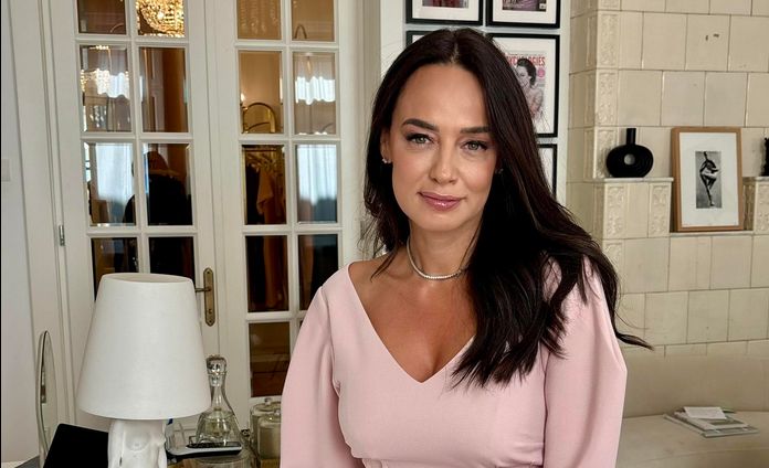 FOTO / Andreea Raicu, despre viața sa sentimentală. ”Mă simt o femeie ÎMPLINITĂ și fericită, cu sau fără un bărbat lângă mine”