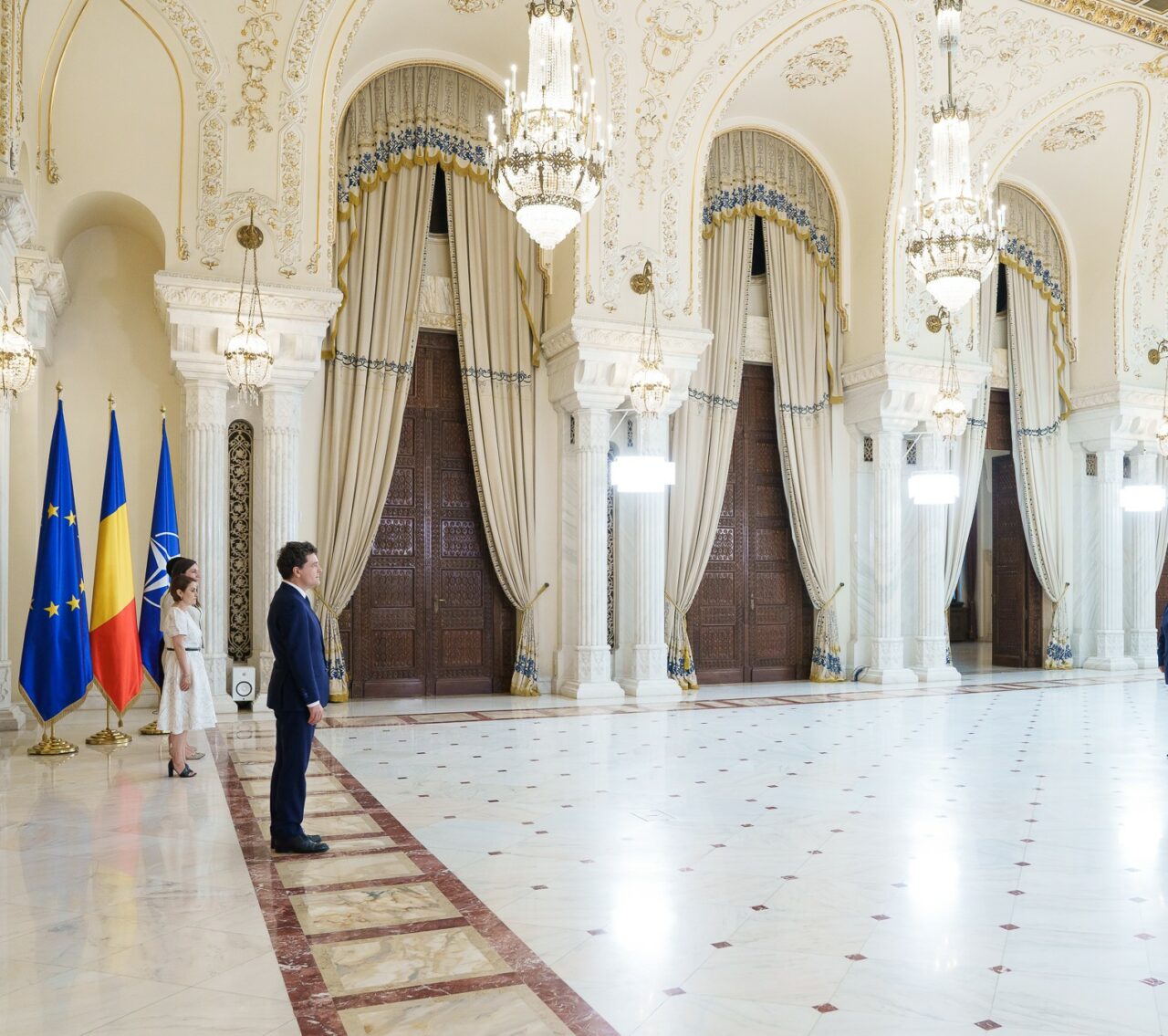 Ploaia și vântul au închis porțile Palatului Cotroceni. Administrația Prezidențială a făcut anunțul: „Pentru siguranța publicului vizitator”