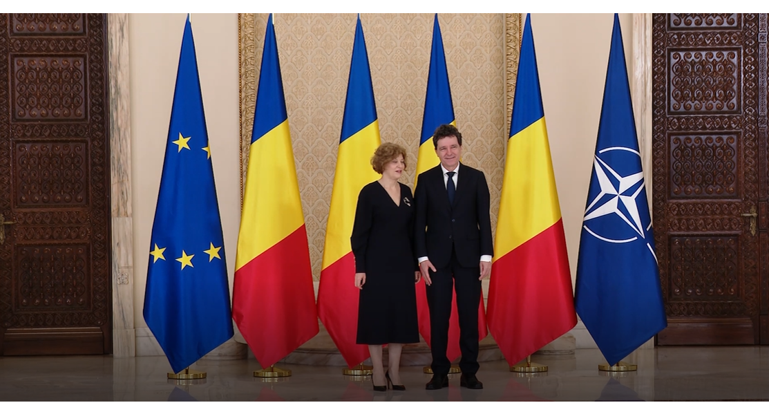 De azi, România are un nou vicepremier. Oana Gheorghiu a depus jurământul în faţa preşedintelui, premierului şi consilierilor prezidenţiali