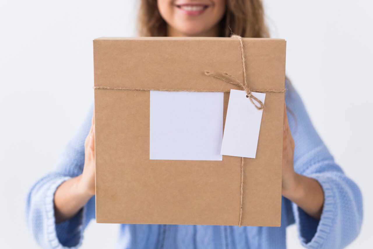 O femeie și-a comandat un tricou de 23 de lei de pe un site chinezesc, folosit de mulți români. Ce a primit, de fapt