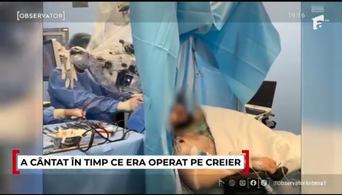 Un bariton de 29 de ani din Cluj a cântat „Nunta lui Figaro” în timp ce era operat pe CREIER pentru îndepărtarea unei tumori