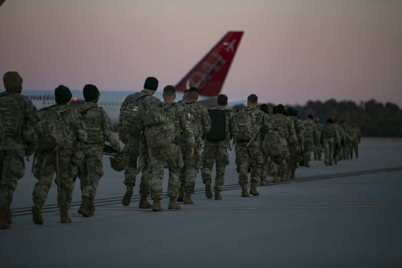 Trupe americane, desfășurate să supravegheze încetarea focului din GAZA. Primii militari au sosit deja