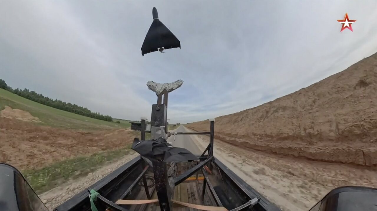 Controversă în Germania. DRONELE care au dat peste cap traficul aerian din Munchen ar fi fost de origine militară